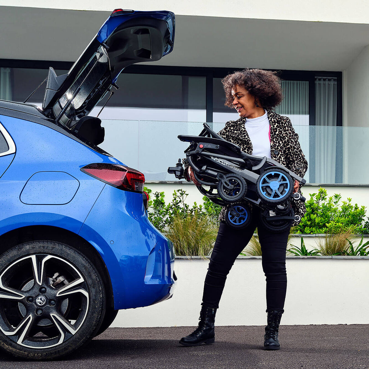 Sunrise Quickie Q50 R Carbon Folding Power Wheelchair