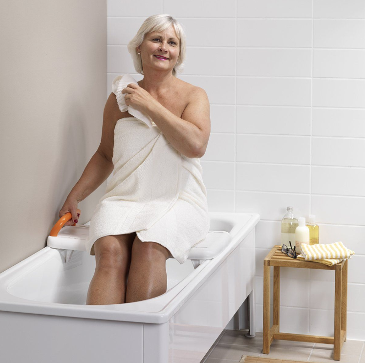 Etac Fresh Bath Board with Handle - Australian Assistive Technology Centre