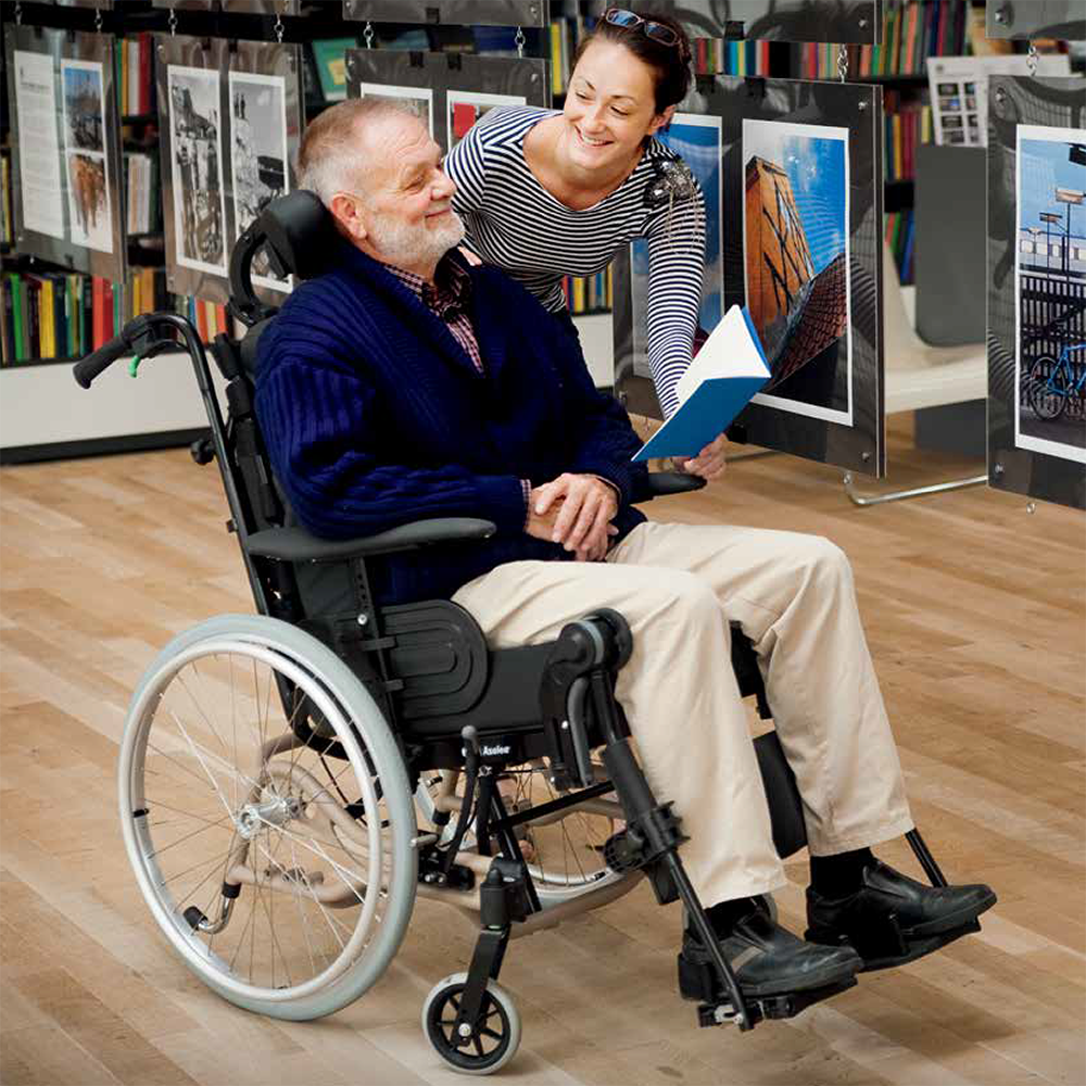 Invacare Rea Azalea Self Propelling Wheelchair