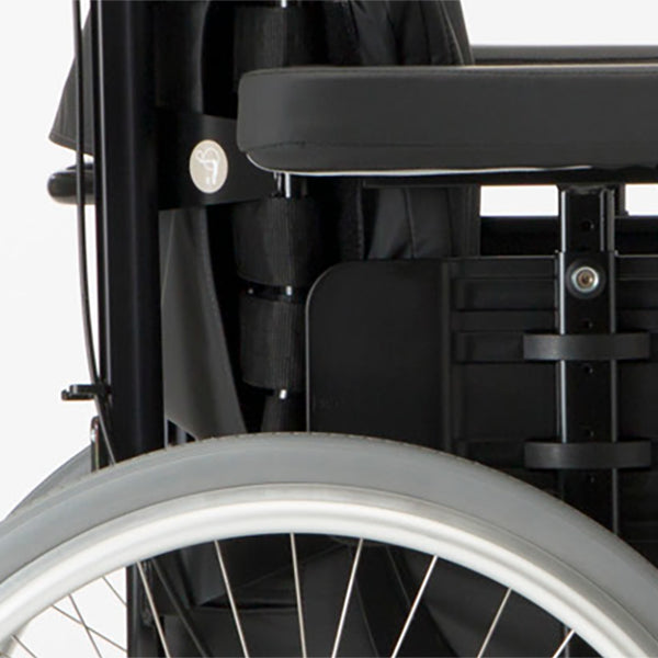 Invacare Azalea Max Tilt In Space Bariatric Wheelchair