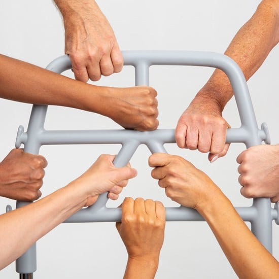 MoLift Raiser Pro - An ergonomic platform for a safe and active transfer - Australian Assistive Technology Centre