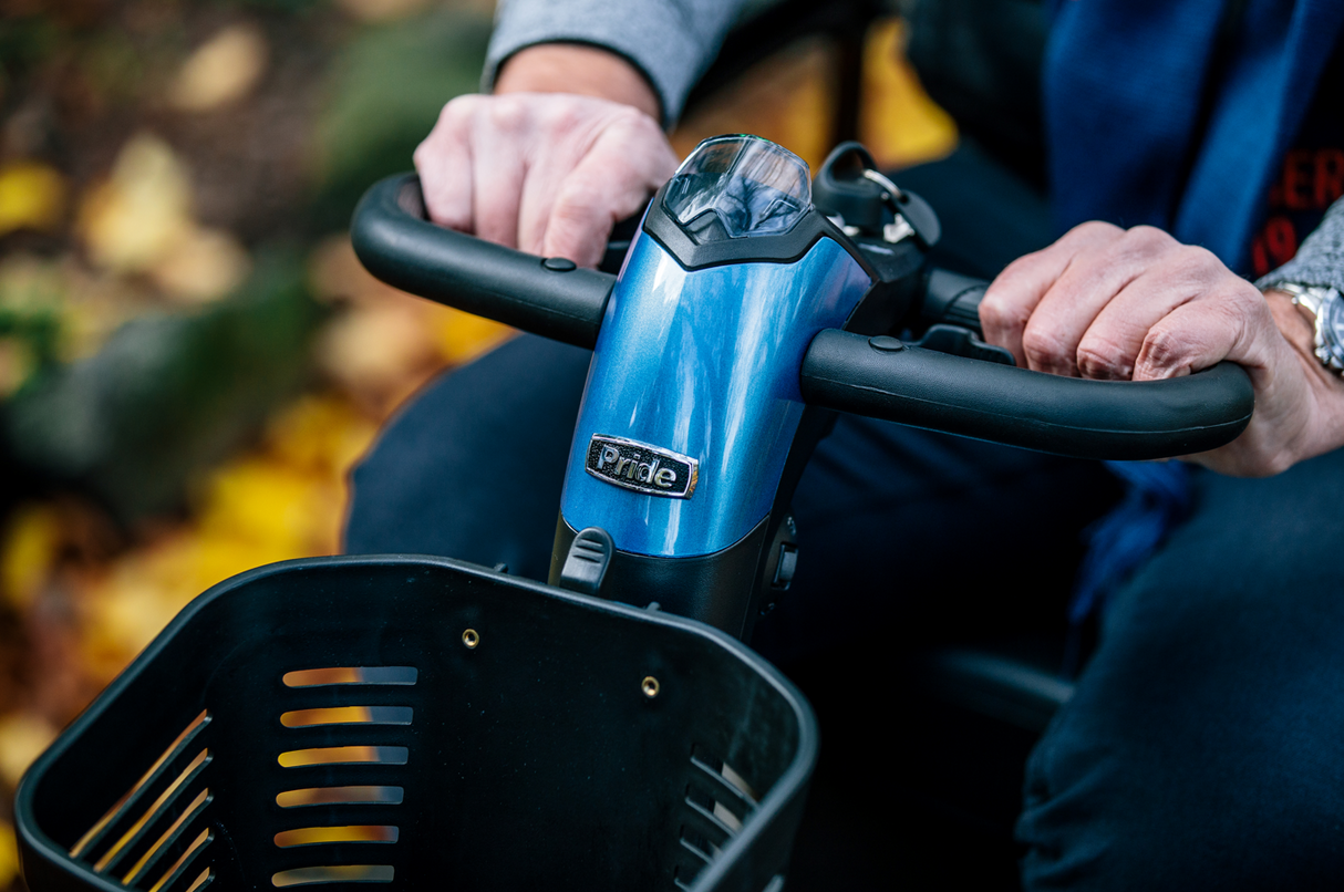 Pride Zero Turn 8 - Navigate tight corners easily - Australian Assistive Technology Centre