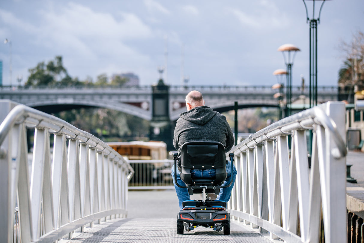 Pride Zero Turn 8 - Navigate tight corners easily - Australian Assistive Technology Centre