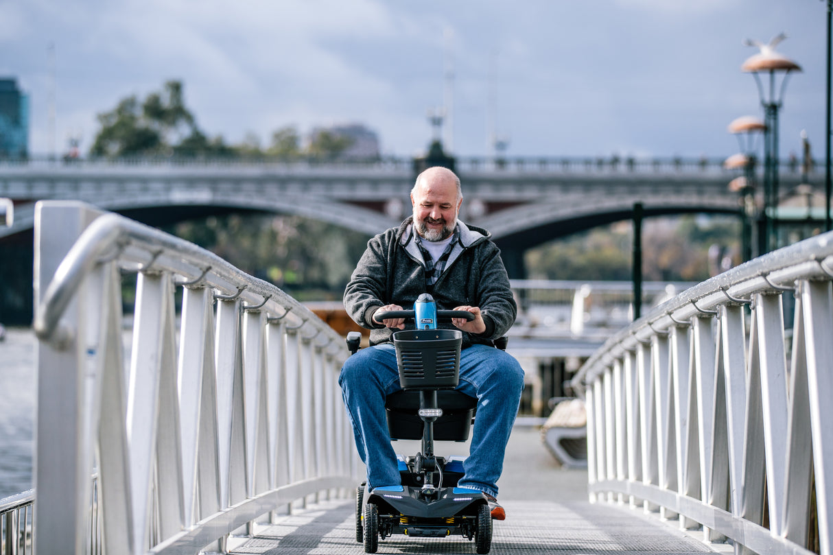 Pride Zero Turn 8 - Navigate tight corners easily - Australian Assistive Technology Centre