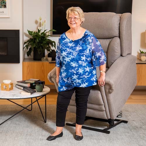 Donatello 4 Motor Lift Chair Tall back and Roll back