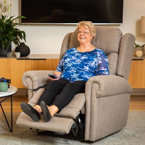 Donatello 4 Motor Lift Chair Tall back and Roll back